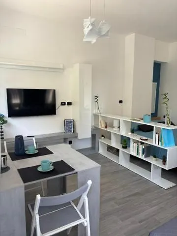 Monolocale Gemelli Apartment Rome 0*,  Italy